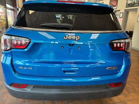Used 2022 Jeep Compass Latitude w/ Convenience Group image 9
