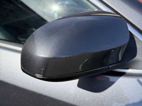 Used 2014 Toyota Camry SE w/ Moonroof Package FWD image 11