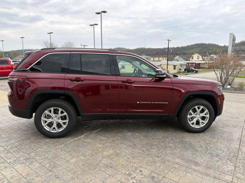 Used 2023 Jeep Grand Cherokee Limited image 9