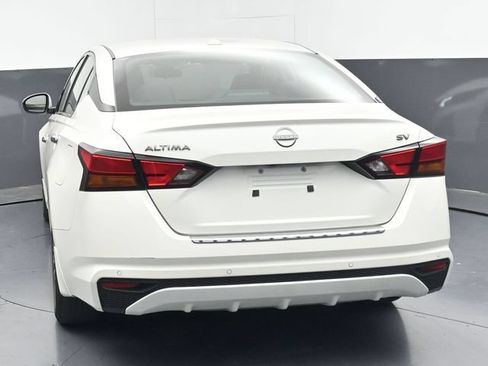 Used 2023 Nissan Altima 2.5 SV FWD image 32