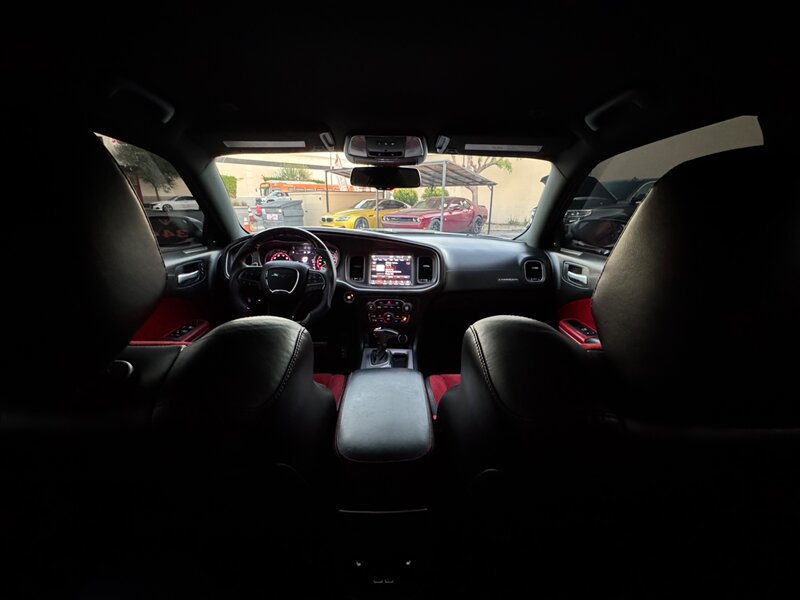 Used 2019 Dodge Charger Scat Pack w/ Dynamics Package RWD image 30
