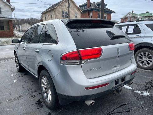 Used 2013 Lincoln MKX image 4