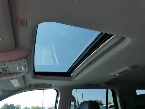 Certified 2020 Chevrolet Tahoe LT AWD/4WD image 30