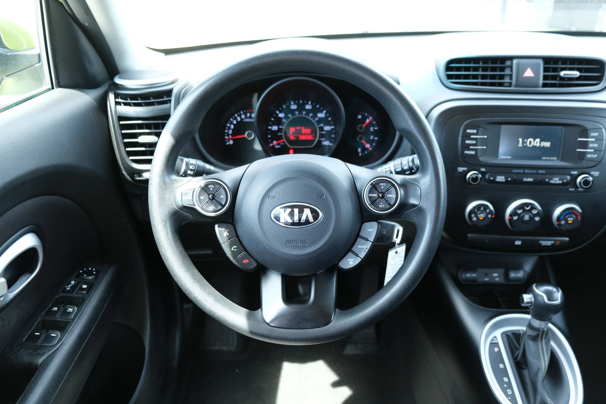 Used 2016 Kia Soul + FWD image 9