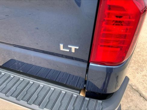 Used 2021 Chevrolet Silverado 1500 LT AWD/4WD image 10