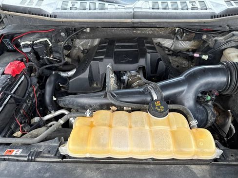 Used 2015 Ford F150 XLT w/ Equipment Group 302A Luxury AWD/4WD image 46