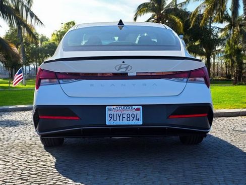 Certified 2025 Hyundai Elantra Sport image 6