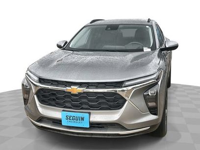 Used 2025 Chevrolet Trax LT