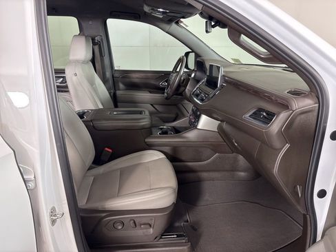 Used 2023 Chevrolet Tahoe Z71 w/ Off-Road Capability Package AWD/4WD image 15