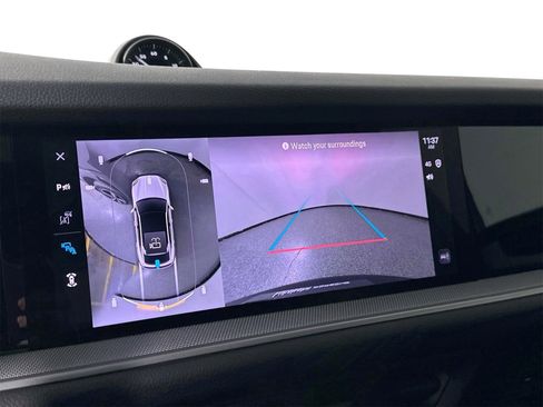 Certified 2025 Porsche Cayenne Coupe image 23