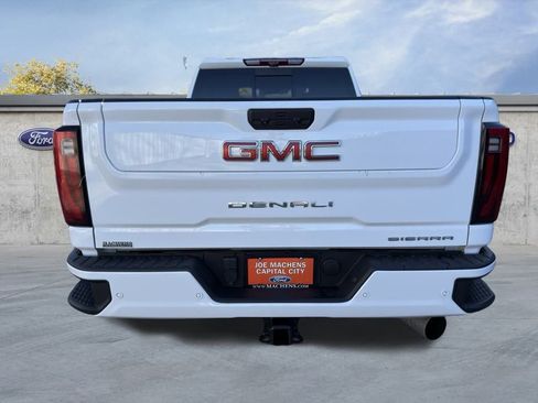 Used 2024 GMC Sierra 3500 Denali w/ Denali Reserve Package image 8