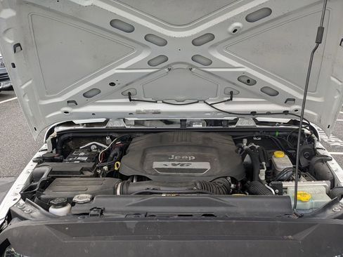 Used 2018 Jeep Wrangler Unlimited Sport S image 24