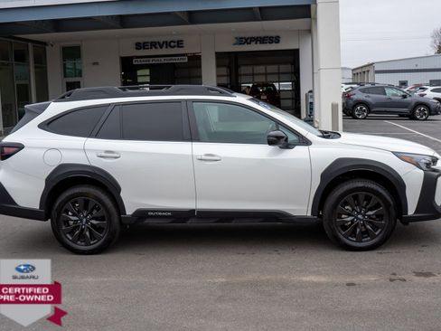 Used 2024 Subaru Outback Onyx Edition image 2