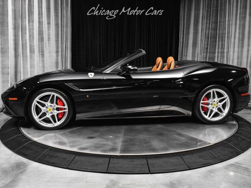 Used 2016 Ferrari California T RWD image 1