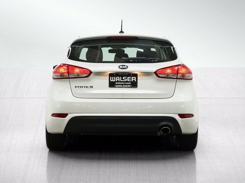 Used 2016 Kia Forte LX FWD image 4
