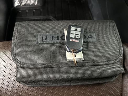 Used 2024 Honda Passport EX-L image 39