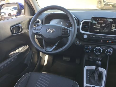 New 2025 Hyundai Venue Limited image 13