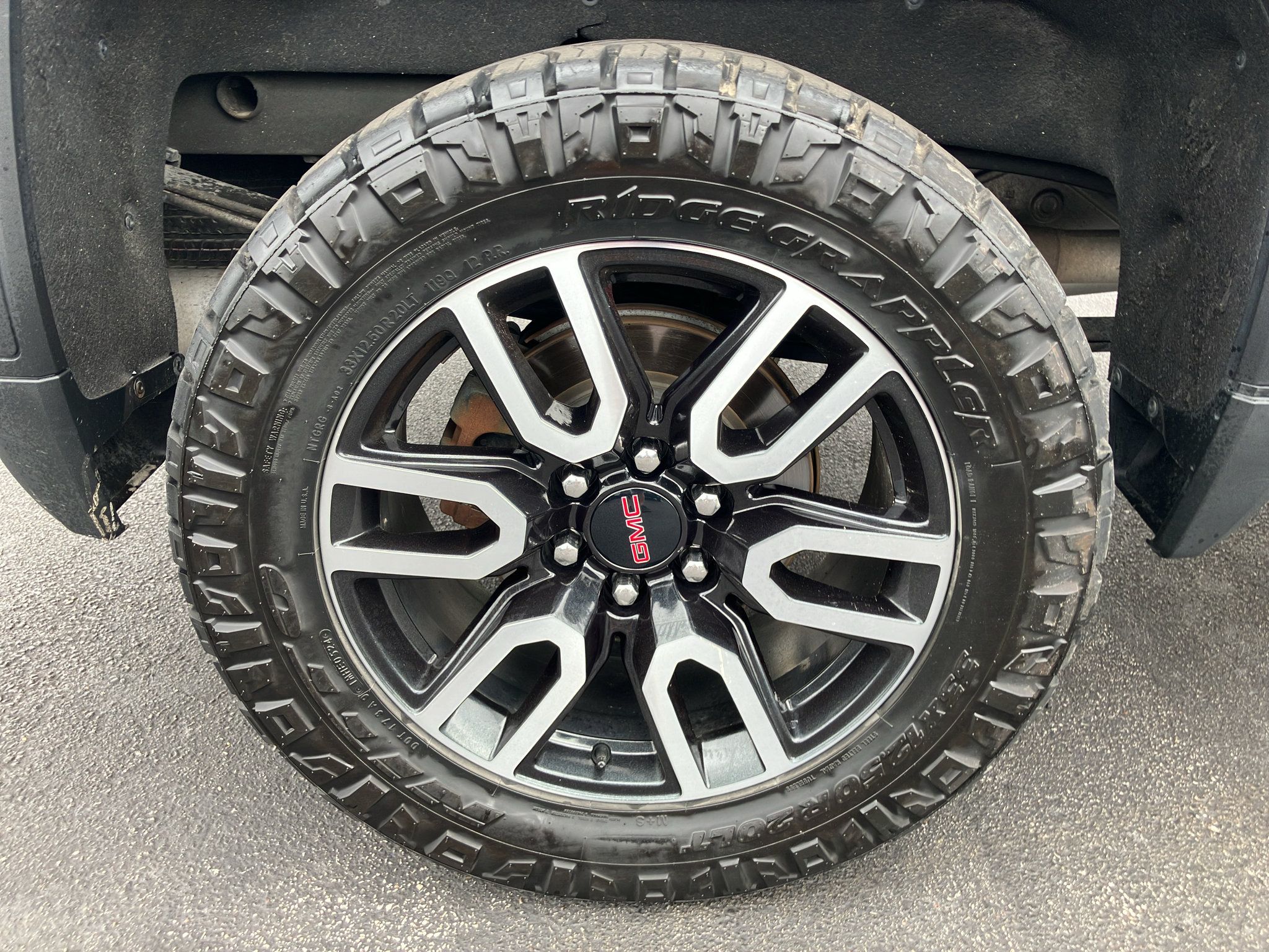 Used 2022 GMC Sierra 1500 AT4 w/ AT4 Preferred Package AWD/4WD image 11