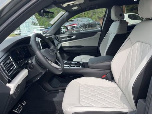 New 2026 Volkswagen Atlas Cross Sport SEL Premium R-Line image 7