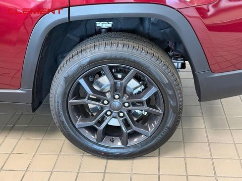 New 2025 Jeep Grand Cherokee L Limited AWD/4WD image 3