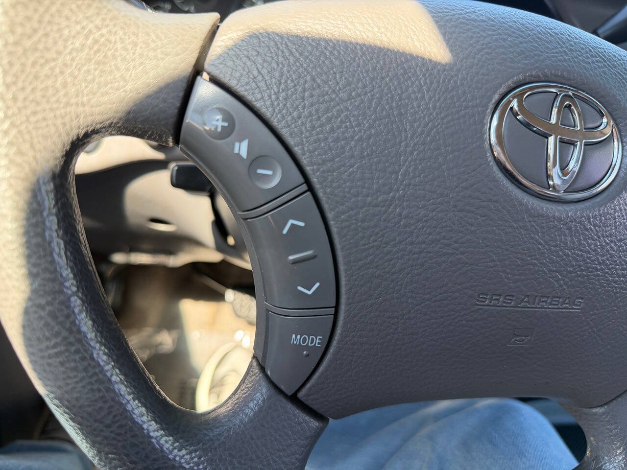 Used 2005 Toyota Tundra SR5 w/ TRD Off-Road Pkg AWD/4WD image 82