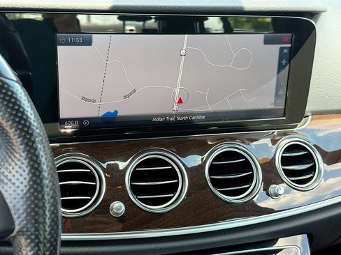 Used 2017 Mercedes-Benz E 300 4MATIC image 12