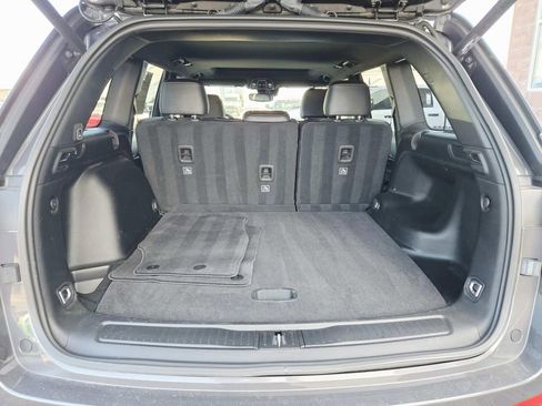 Used 2023 Jeep Grand Cherokee Altitude image 14