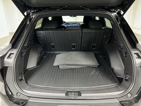 New 2026 Chevrolet Equinox EV LT image 25