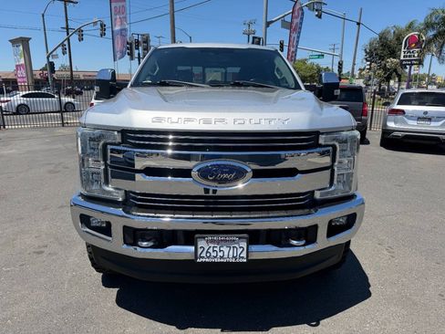 Used 2017 Ford F250 Lariat w/ Chrome Package AWD/4WD image 3