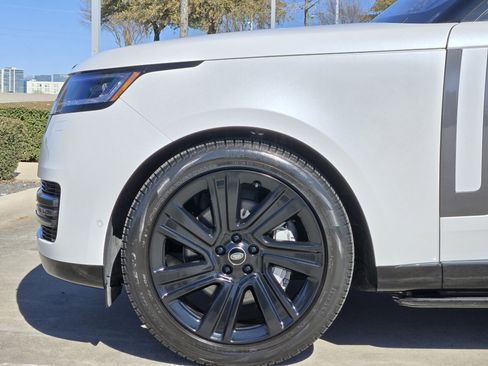 Used 2023 Land Rover Range Rover SE image 11