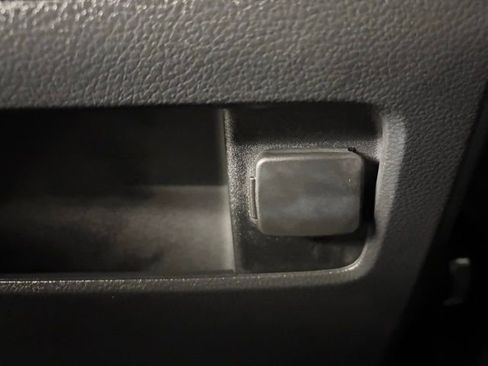 Used 2022 Ford Expedition Limited image 21