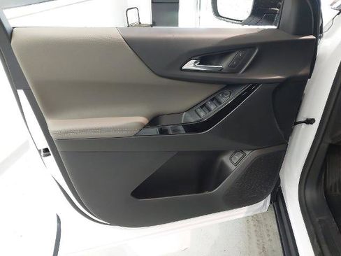 New 2026 Chevrolet Equinox LT w/ Convenience Package II image 25