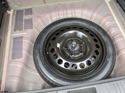 Used 2024 Chevrolet Trax RS w/ Driver Confidence Package image 10