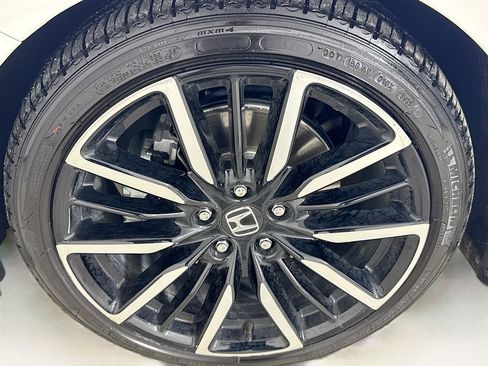 Used 2025 Honda Accord Touring image 40