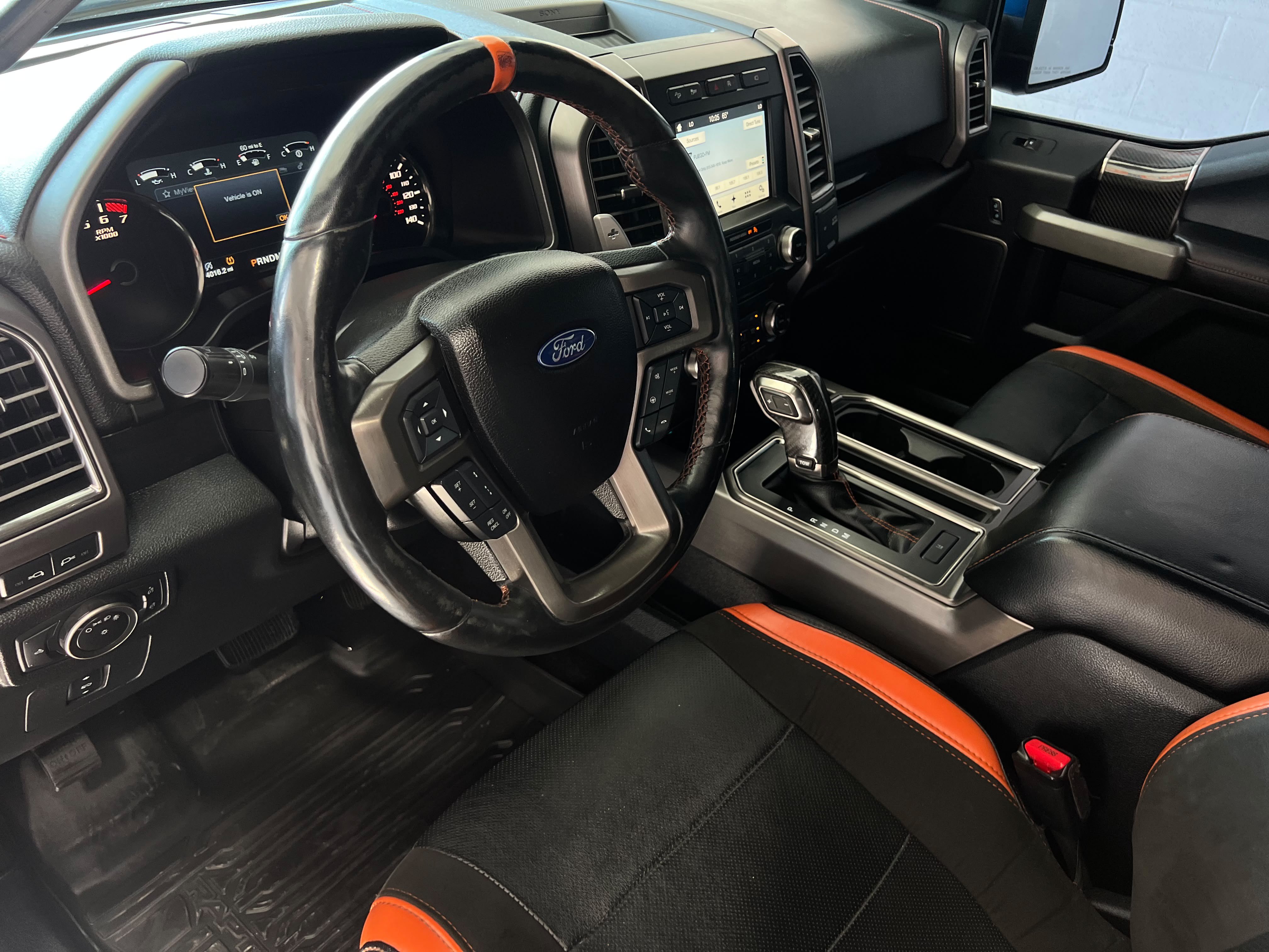 Used 2017 Ford F150 Raptor w/ Equipment Group 802A Luxury AWD/4WD image 18