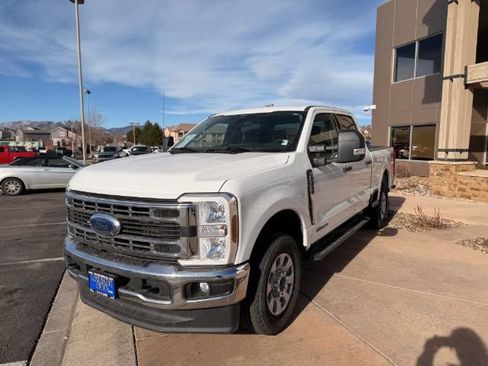 Used 2024 Ford F250 XLT w/ FX4 Off-Road Package AWD/4WD image 3