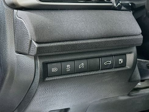 Used 2025 Toyota Camry LE FWD image 10