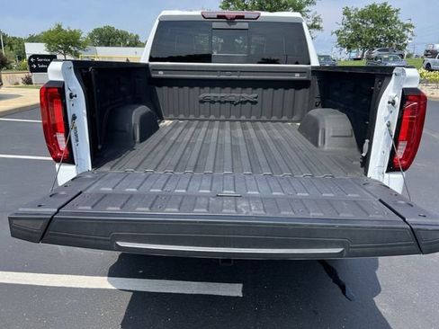 Used 2024 GMC Sierra 1500 AT4X AWD/4WD image 22