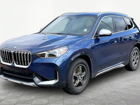 Used 2023 BMW X1 xDrive28i w/ Premium Package AWD/4WD image 3