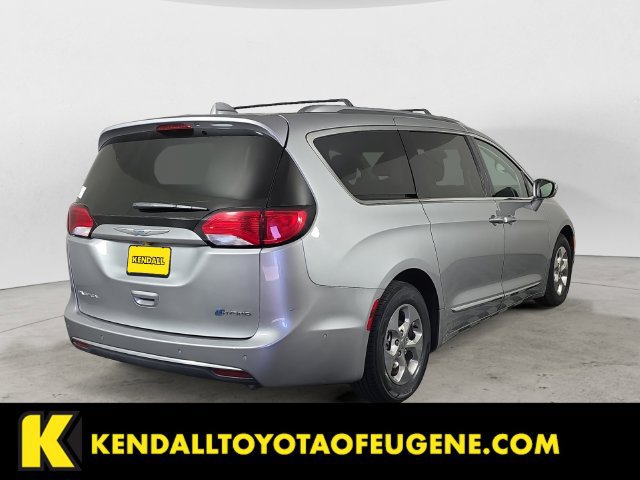 Used 2018 Chrysler Pacifica Limited w/ Advanced Safetytec Group FWD image 5