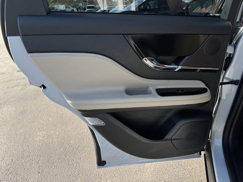 New 2026 Lincoln Corsair Premiere image 25