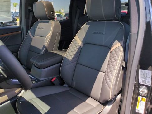 New 2026 GMC Canyon Denali AWD/4WD image 20