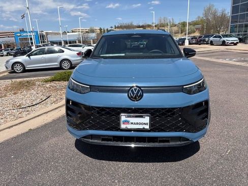 New 2026 Volkswagen Tiguan SE R-Line AWD/4WD image 2