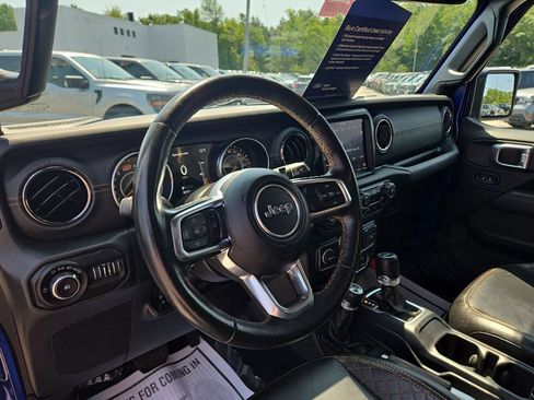 Used 2020 Jeep Wrangler Unlimited Sahara AWD/4WD image 7