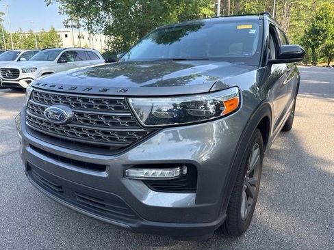 Used 2024 Ford Explorer XLT w/ Equipment Group 202A RWD image 1