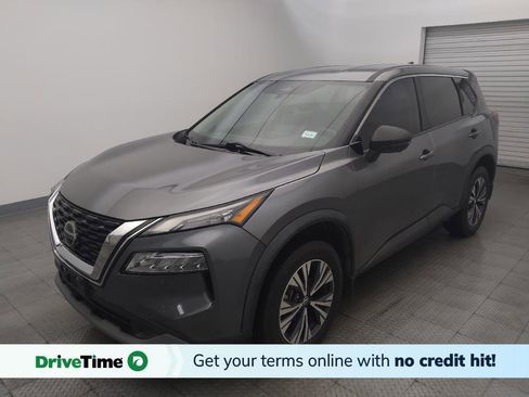 Used 2021 Nissan Rogue SV image 1