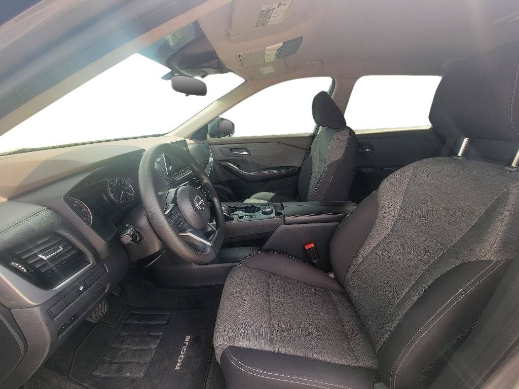 Used 2022 Nissan Rogue SV AWD/4WD image 9