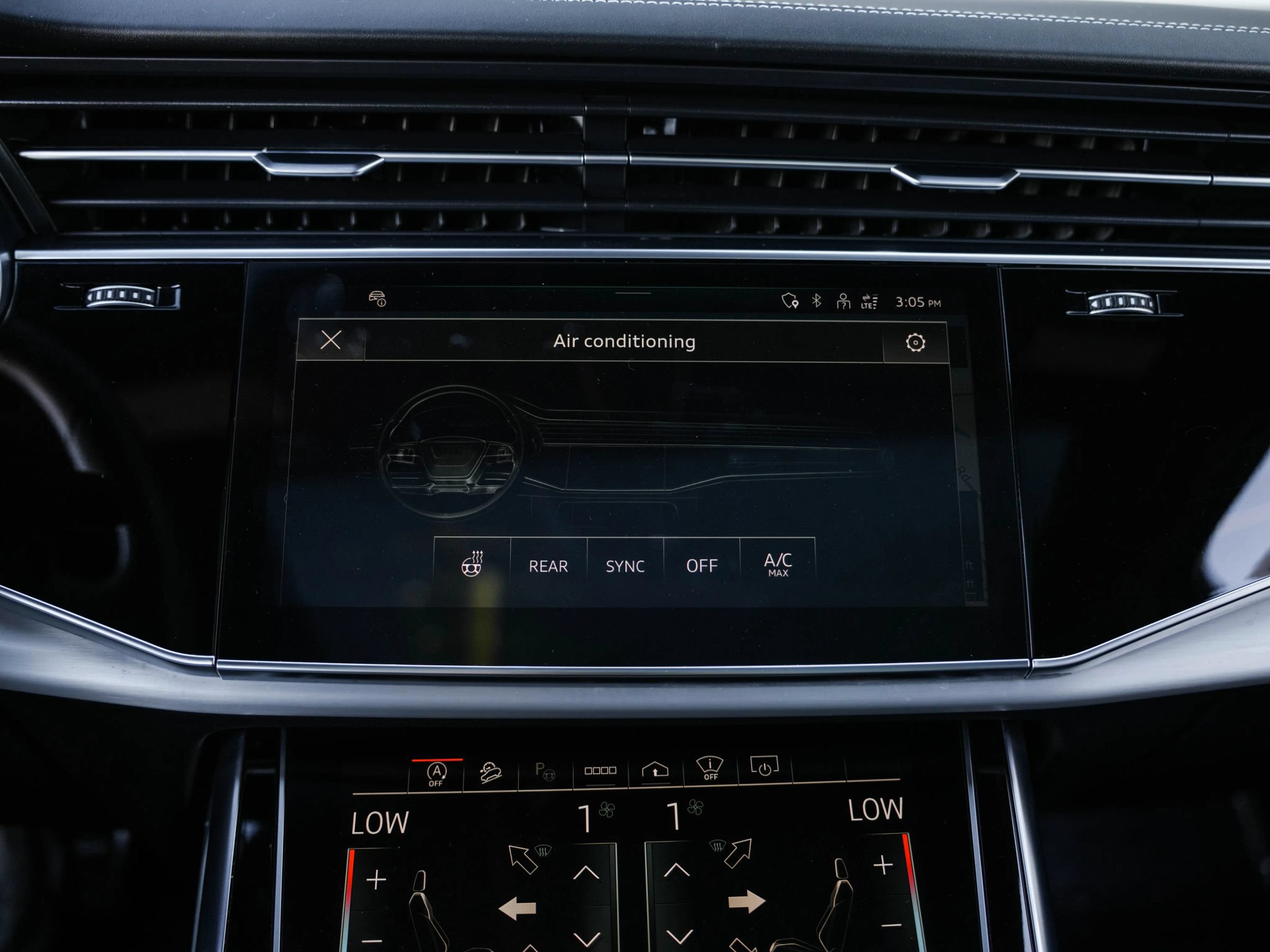 Used 2024 Audi Q7 3.0T Prestige AWD/4WD image 21