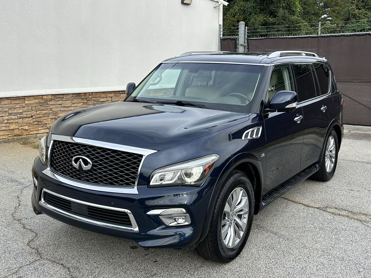 Used 2017 INFINITI QX80 2WD image 2