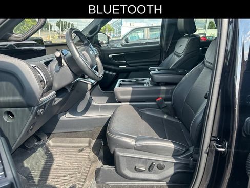 Used 2025 Ford Expedition Max Platinum w/ Stealth Appearance Package AWD/4WD image 10